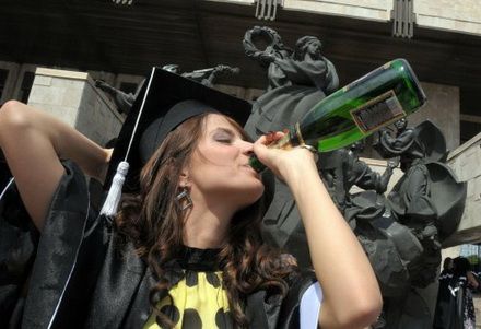 студент студентка магистр шампанское 
